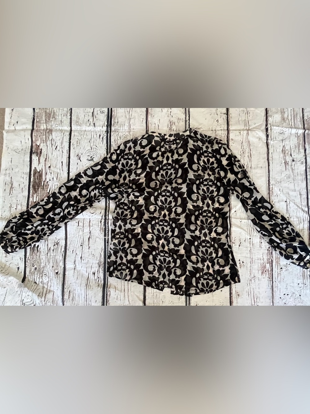 Banana Republic Black and White Patterned Women’s Button Down Shirt